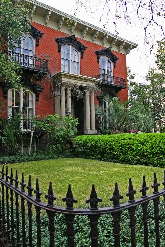 The Mercer Williams house, Savannah. Used in Midnight in the Garden of Good and Evil. Photo: http://www.city-data.com/articles/The-Mercer-Williams-House-Museum.html